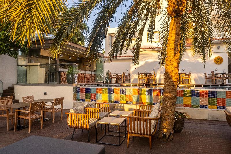 King Jason Paphos - Designed for adults - Teras