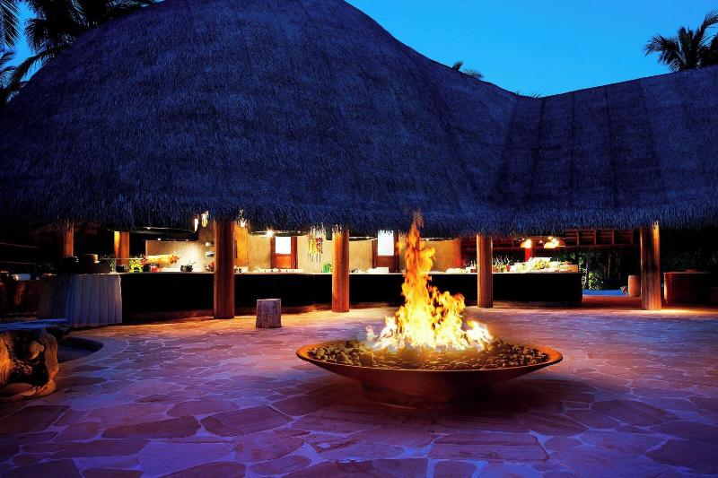 W Maldives - Restoran