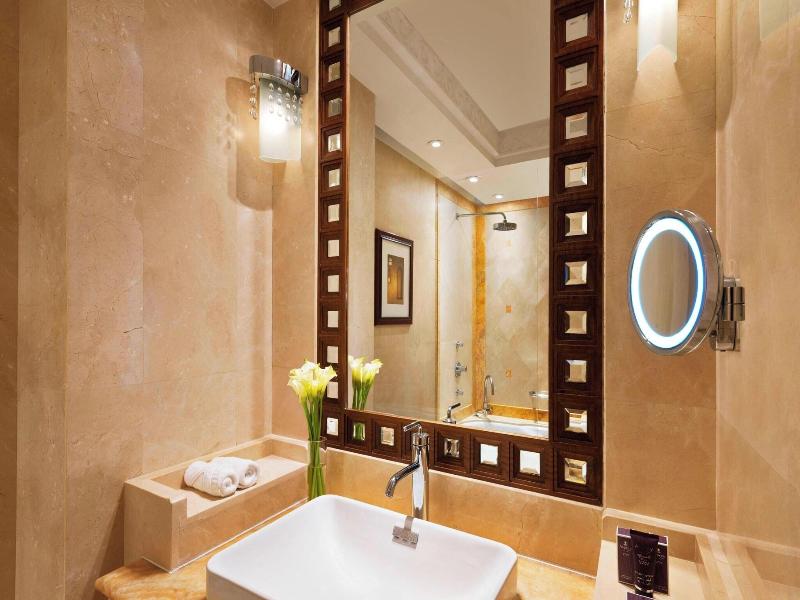 Al Bustan Palace, A Ritz-Carlton Hotel - Oda