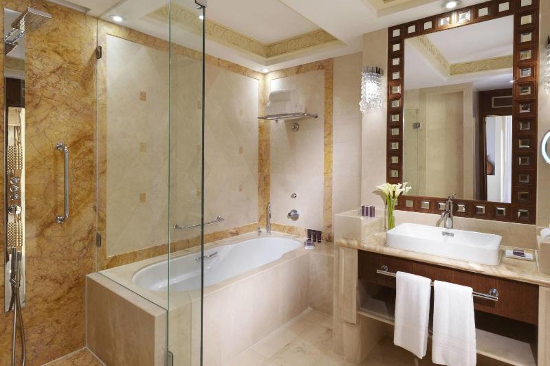 Al Bustan Palace, A Ritz-Carlton Hotel - Oda