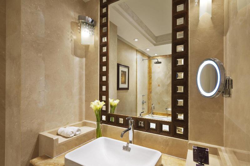 Al Bustan Palace, A Ritz-Carlton Hotel - Oda