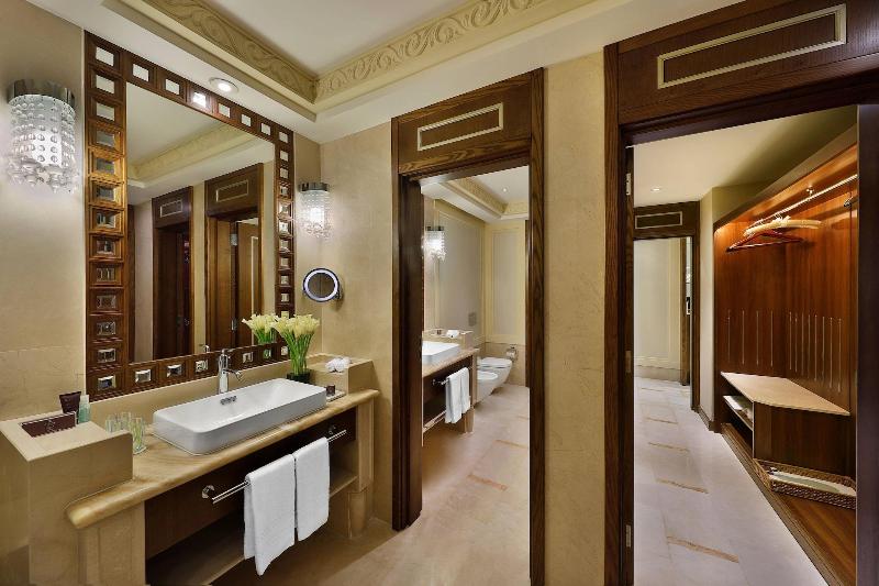 Al Bustan Palace, A Ritz-Carlton Hotel - Oda