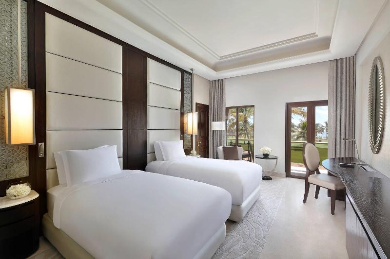 Al Bustan Palace, A Ritz-Carlton Hotel - Havuz