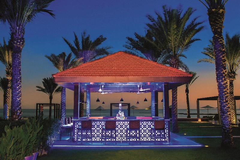 Al Bustan Palace, A Ritz-Carlton Hotel - Restoran