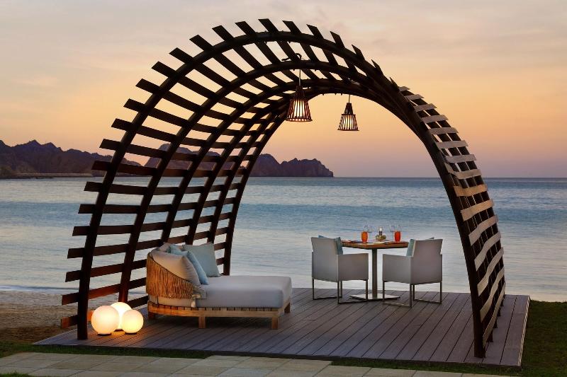 Al Bustan Palace, A Ritz-Carlton Hotel - Restoran