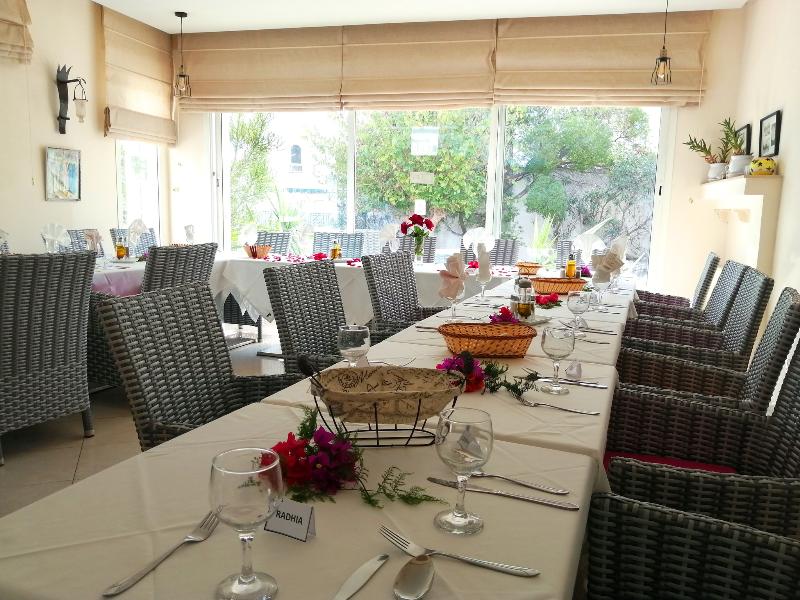 Hôtel Résidence Romane - Restoran