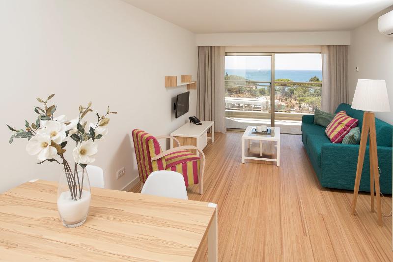 Alfagar Aparthotel - Oda