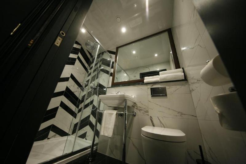 The Portico hotel - Oda