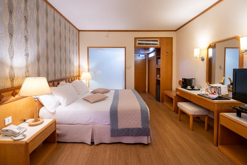 Constantinou Bros Pioneer Beach Hotel - Oda