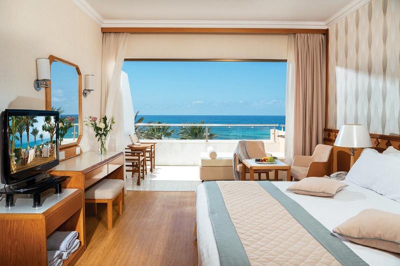 Constantinou Bros Pioneer Beach Hotel - Oda
