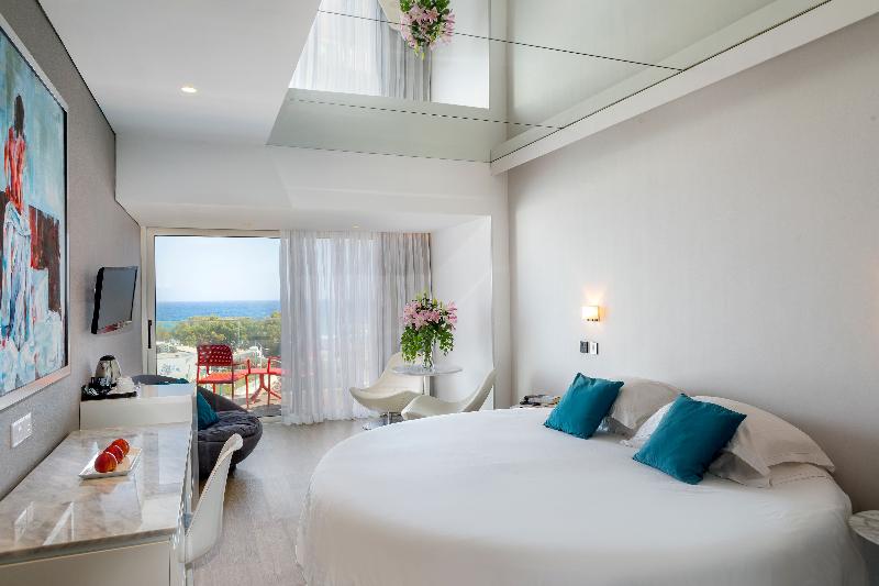 Faros Hotel Ayia Napa - Oda