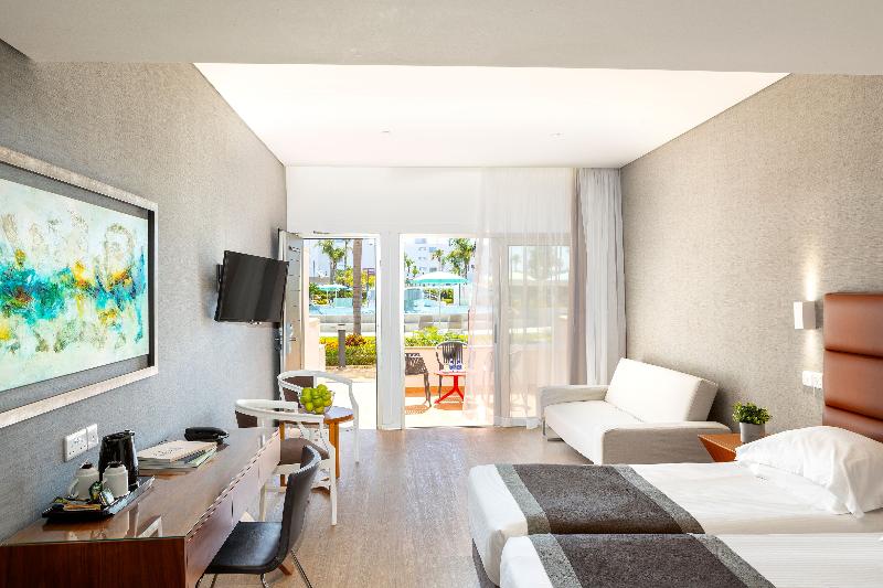 Faros Hotel Ayia Napa - Oda