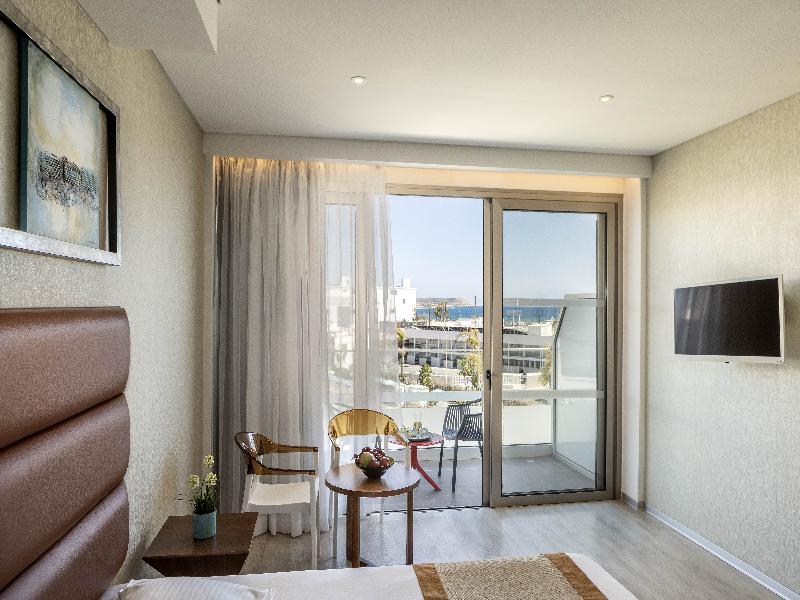 Faros Hotel Ayia Napa - Oda