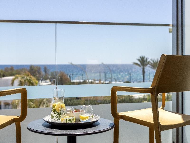 Faros Hotel Ayia Napa - Oda