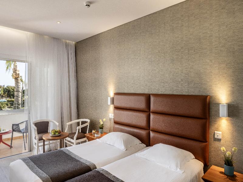 Faros Hotel Ayia Napa - Oda