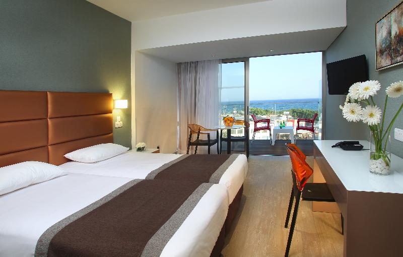 Faros Hotel Ayia Napa - Oda