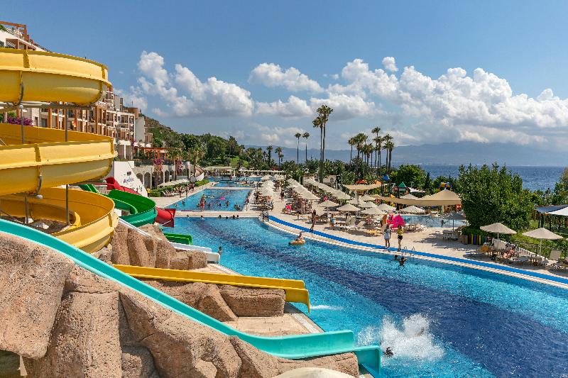 Kefaluka Resort - Havuz