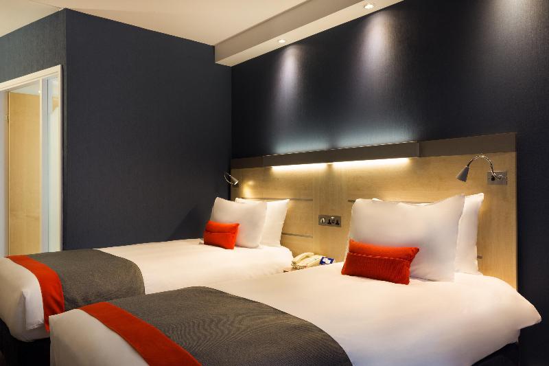 Holiday Inn Express Watford Junction - Oda