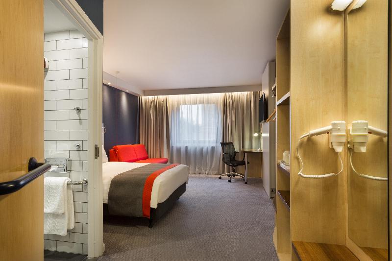 Holiday Inn Express Watford Junction - Oda