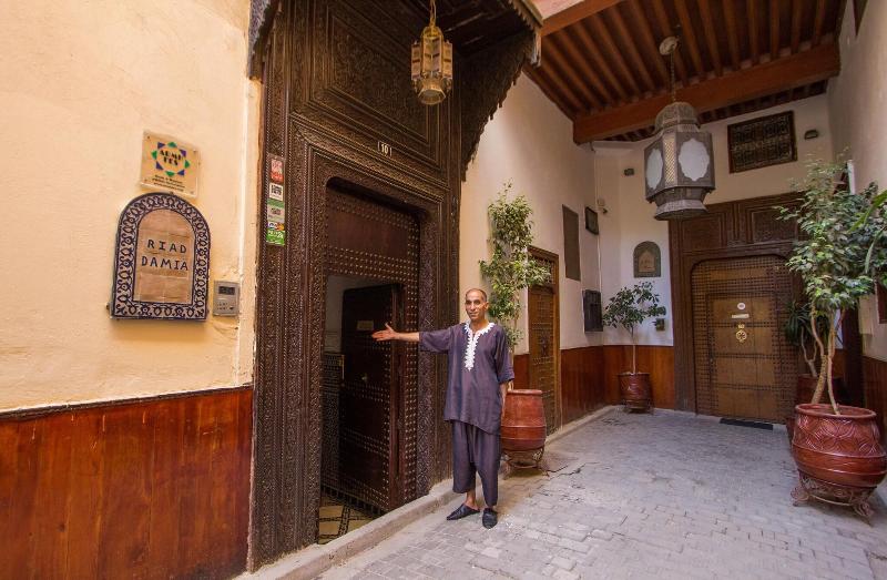 Riad Damia - Toplantı
