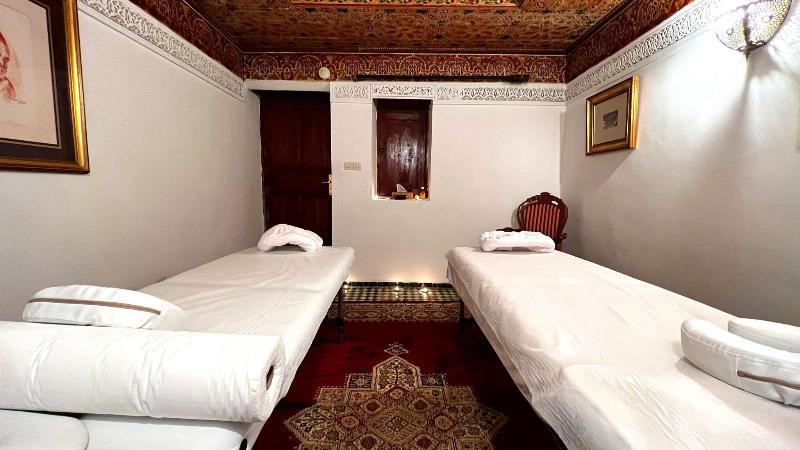 Riad Damia - Aktivite