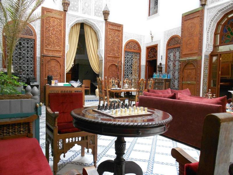 Riad Damia - Genel