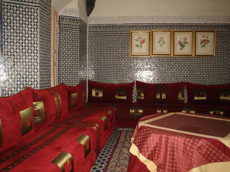 Riad Damia - Genel