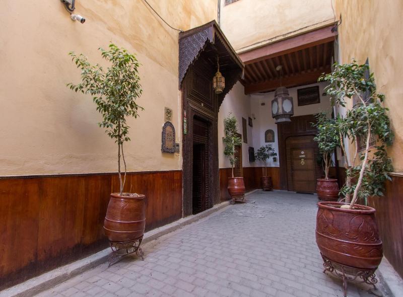 Riad Damia - Genel