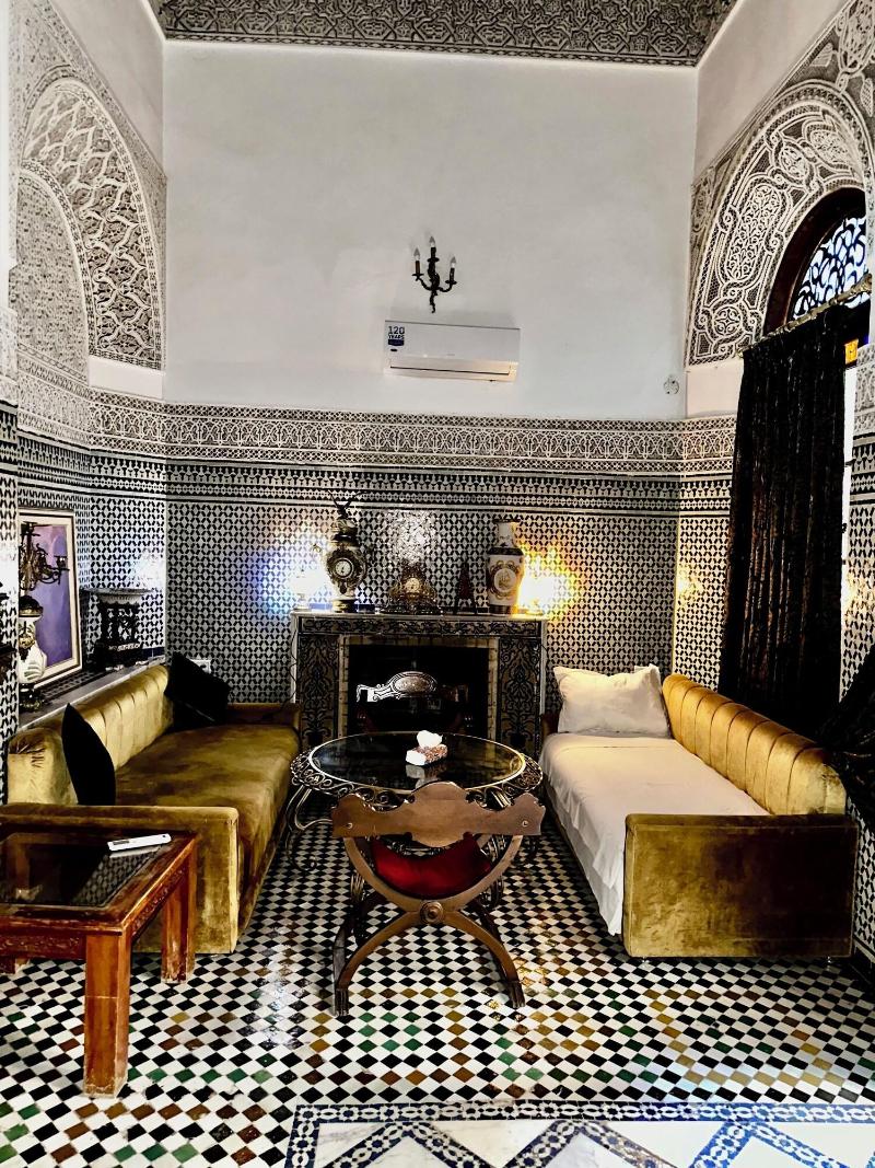 Riad Damia - Oda