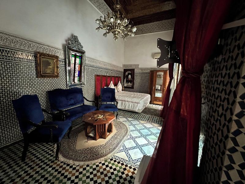Riad Damia - Oda