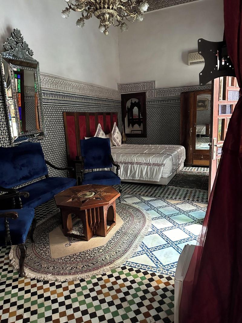 Riad Damia - Oda