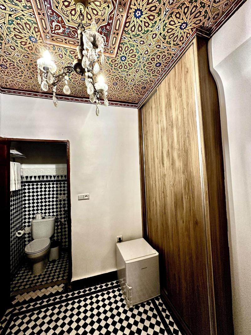 Riad Damia - Oda