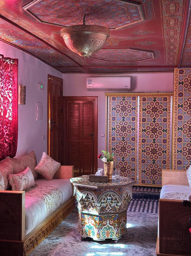 Riad Damia - Oda