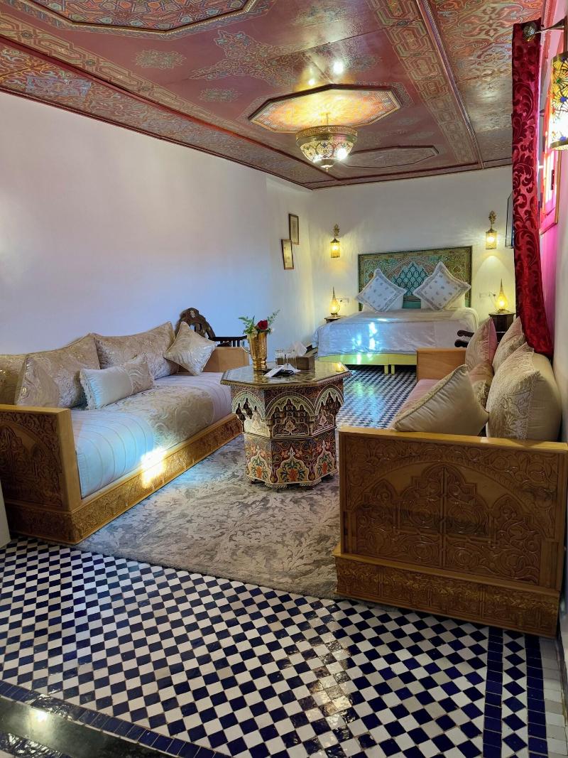 Riad Damia - Oda