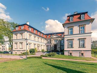 Sunday Hotel Schloss Neustadt Glewe fotoÄŸrafÄ±
