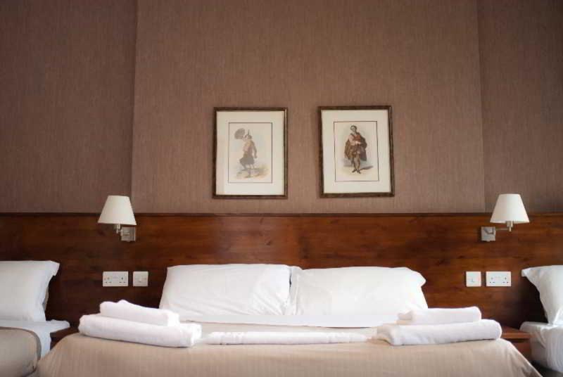 Edinburgh House Hotel - Oda