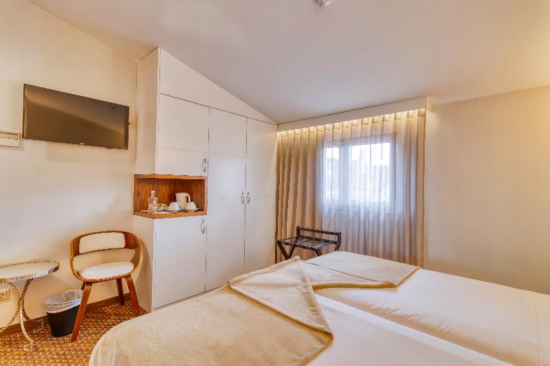 Hotel Lis Batalha - Oda