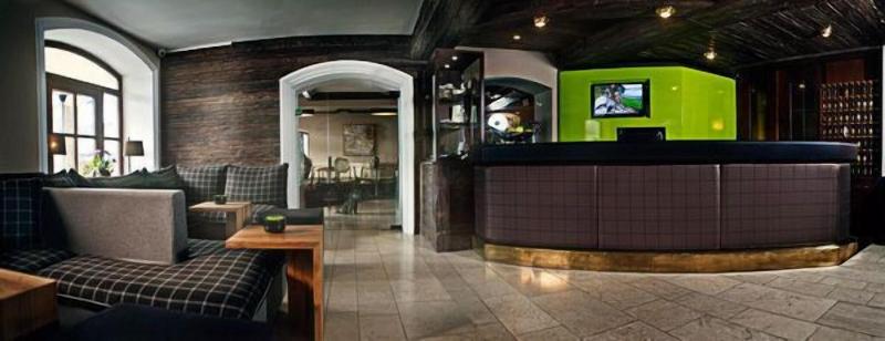 Rennrad- & Triathlonhotel Jakob - Lobi