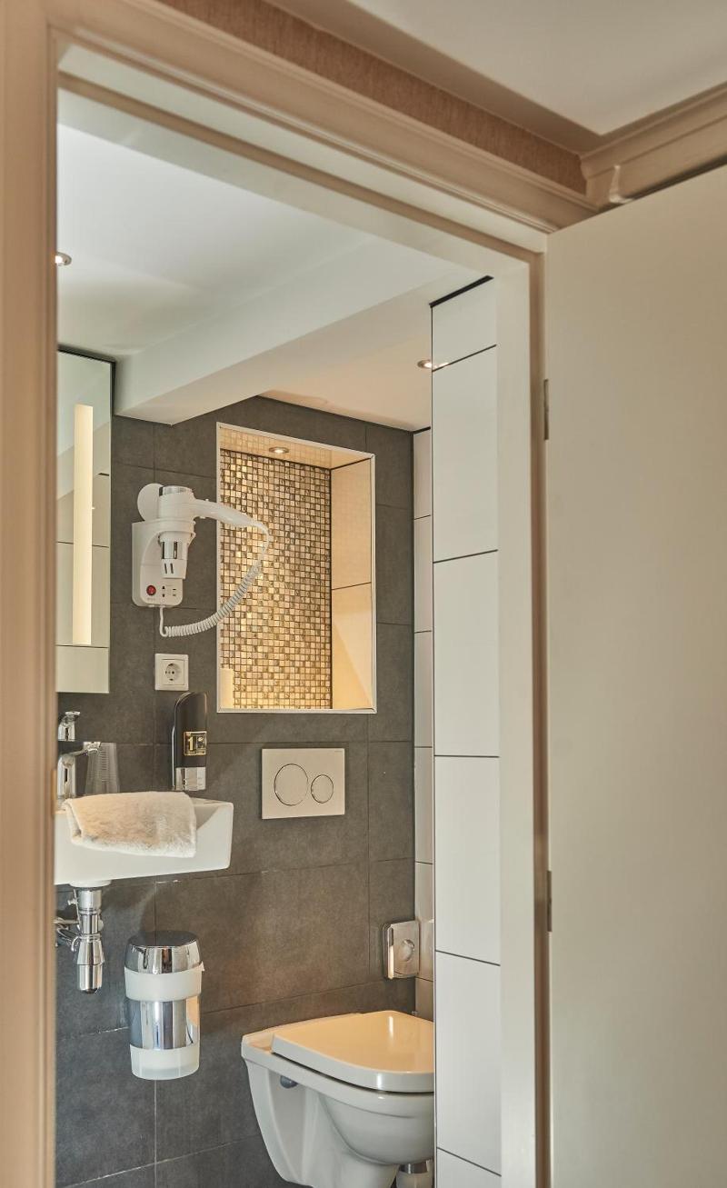 ITC Hotel - Genel