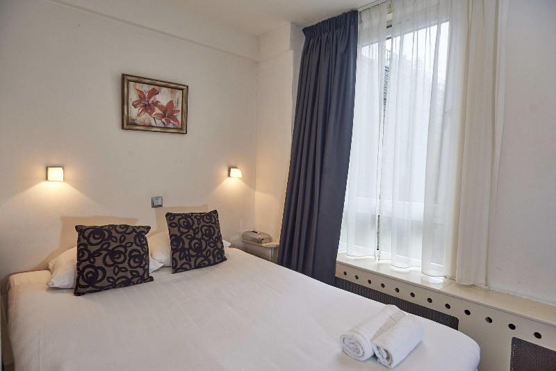 ITC Hotel - Oda