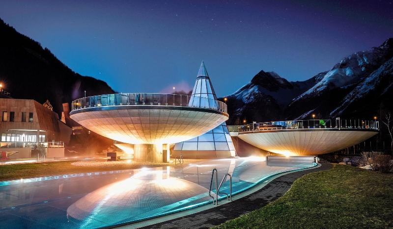 Aqua Dome - Genel