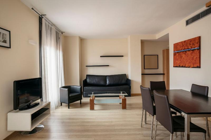 Barcelona Apartment Villarroel - Genel