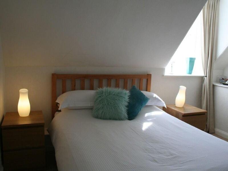 The Cross Keys Hotel, New Galloway - Oda