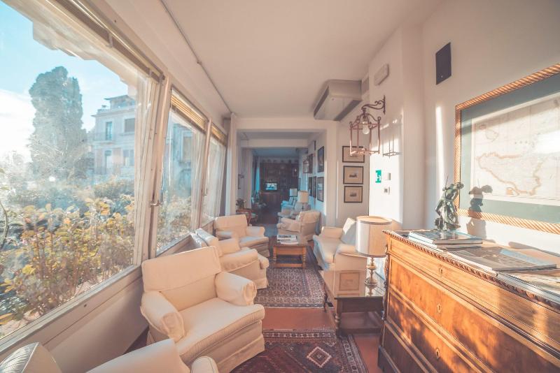 Villa Paradiso - Lobi
