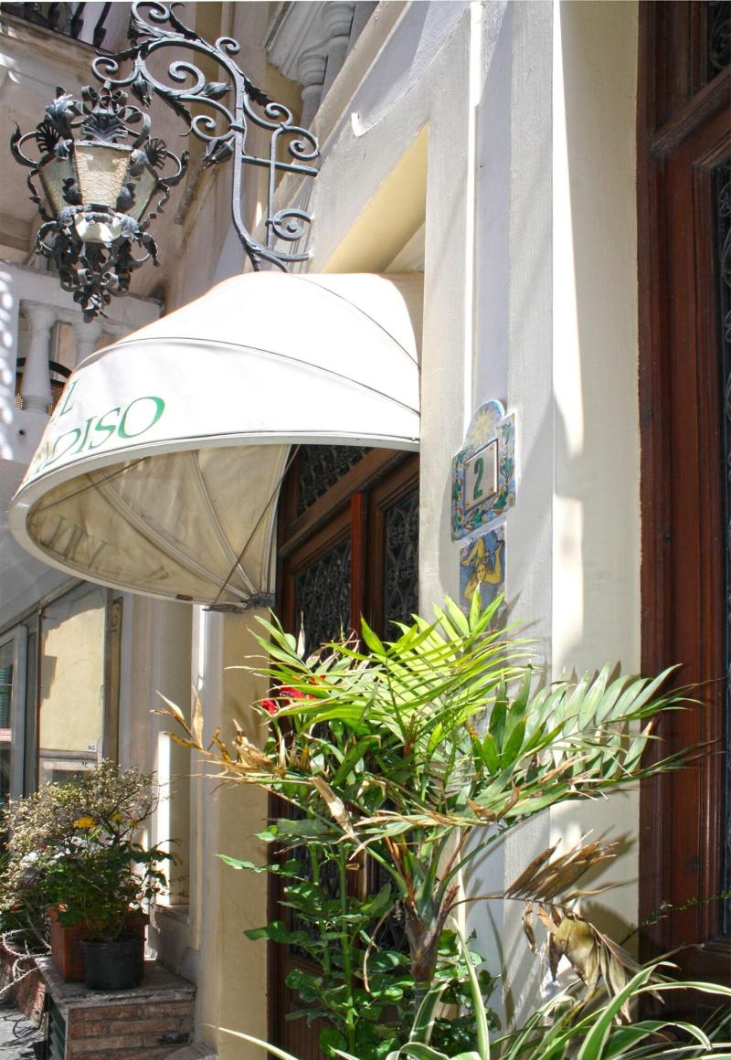 Villa Paradiso - Genel