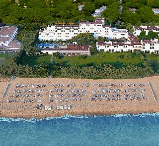 Marina Club Hotel