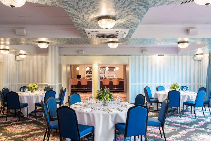 Graduate by Hilton Cambridge - Genel