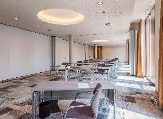 Hilton Garden Inn Stuttgart NeckarPark fotoÄŸrafÄ±