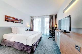 Hilton Garden Inn Stuttgart NeckarPark fotoÄŸrafÄ±