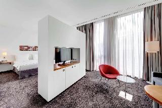 Hilton Garden Inn Stuttgart NeckarPark fotoÄŸrafÄ±